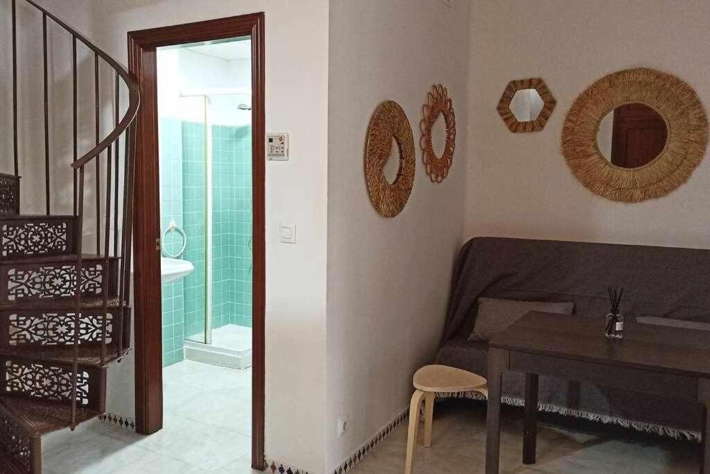 La Pequena Escalera Mezquita Catedral Apartment กอร์โดบา ภายนอก รูปภาพ