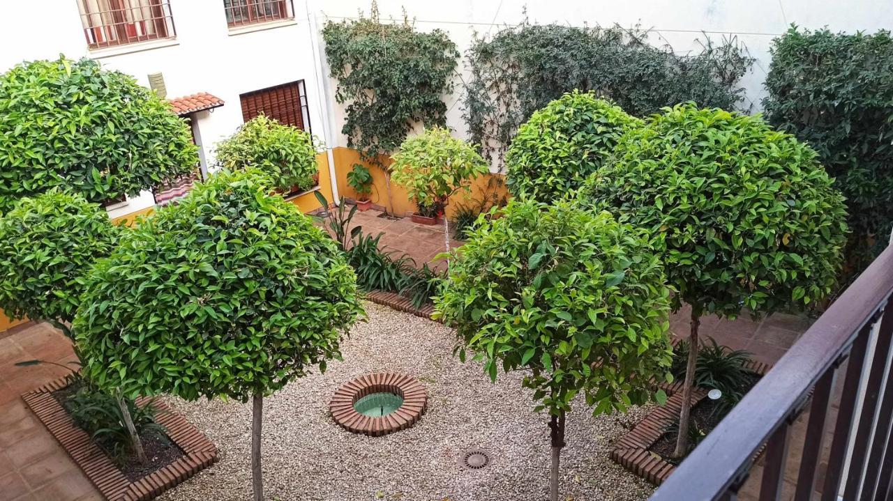 La Pequena Escalera Mezquita Catedral Apartment กอร์โดบา ภายนอก รูปภาพ